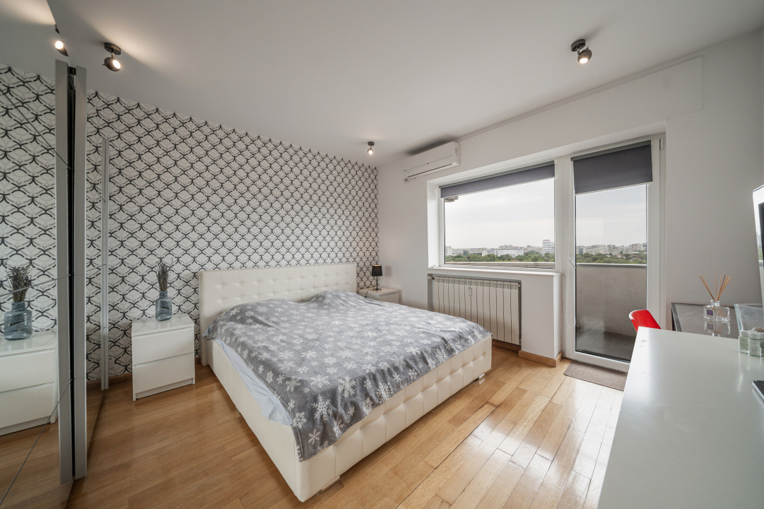 Maior Coravu,modern,vedere panoramica, 75mp