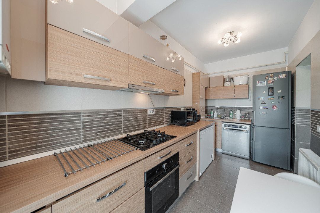 Brancoveanu*Etaj 1/3*Decomandat*Bloc nou*Ready to Move In