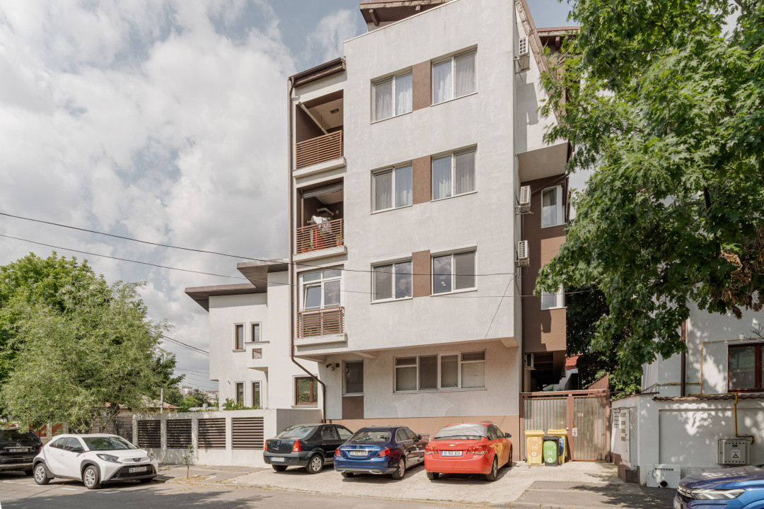 Brancoveanu*Etaj 1/3*Decomandat*Bloc nou*Ready to Move In