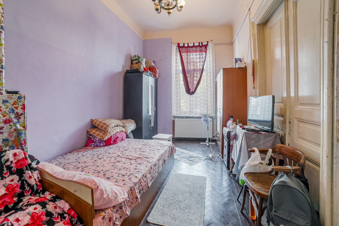 4 camere*Parter/2*Vila interbelică*Curte comună*120 mp utili*C. Dona 5