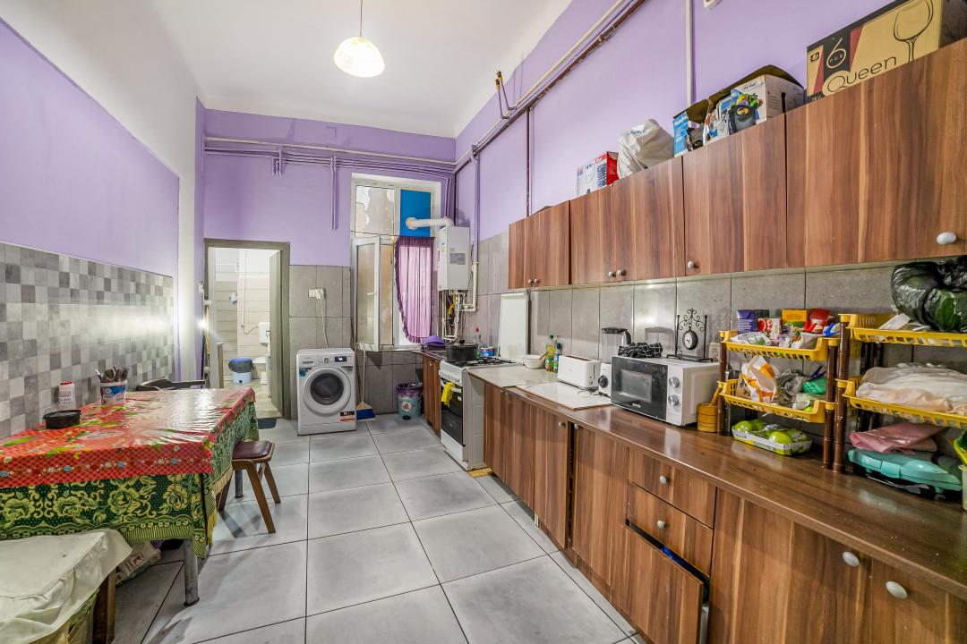 4 camere*Parter/2*Vila interbelică*Curte comună*120 mp utili*C. Dona 5