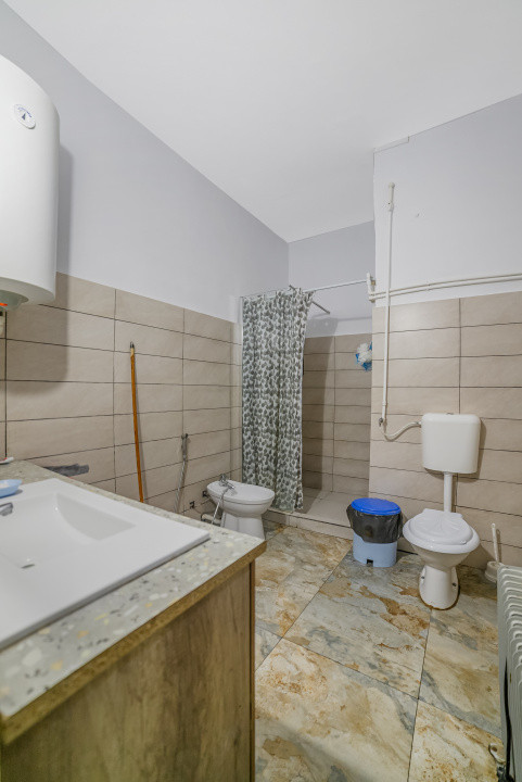 4 camere*Parter/2*Vila interbelică*Curte comună*120 mp utili*C. Dona 5
