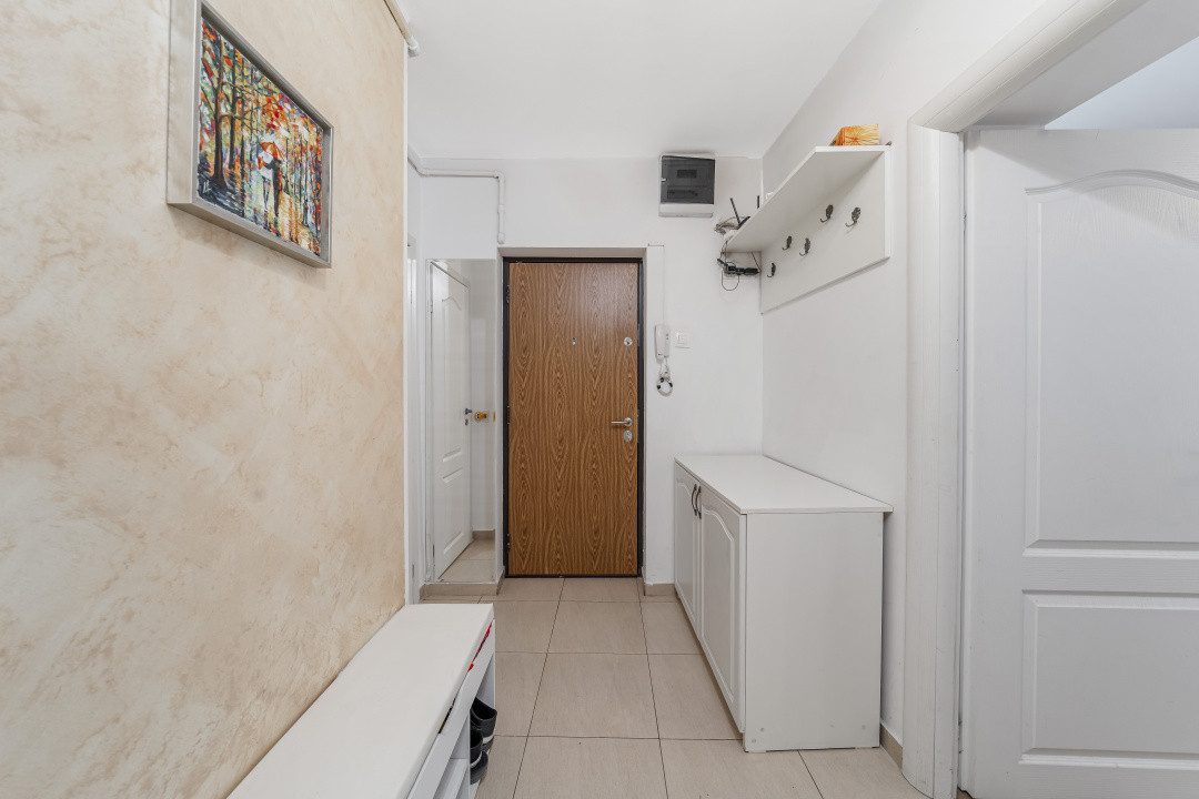 Loc de parcare ADP*Etaj 1/8*Decomandat* Modern*Panduri