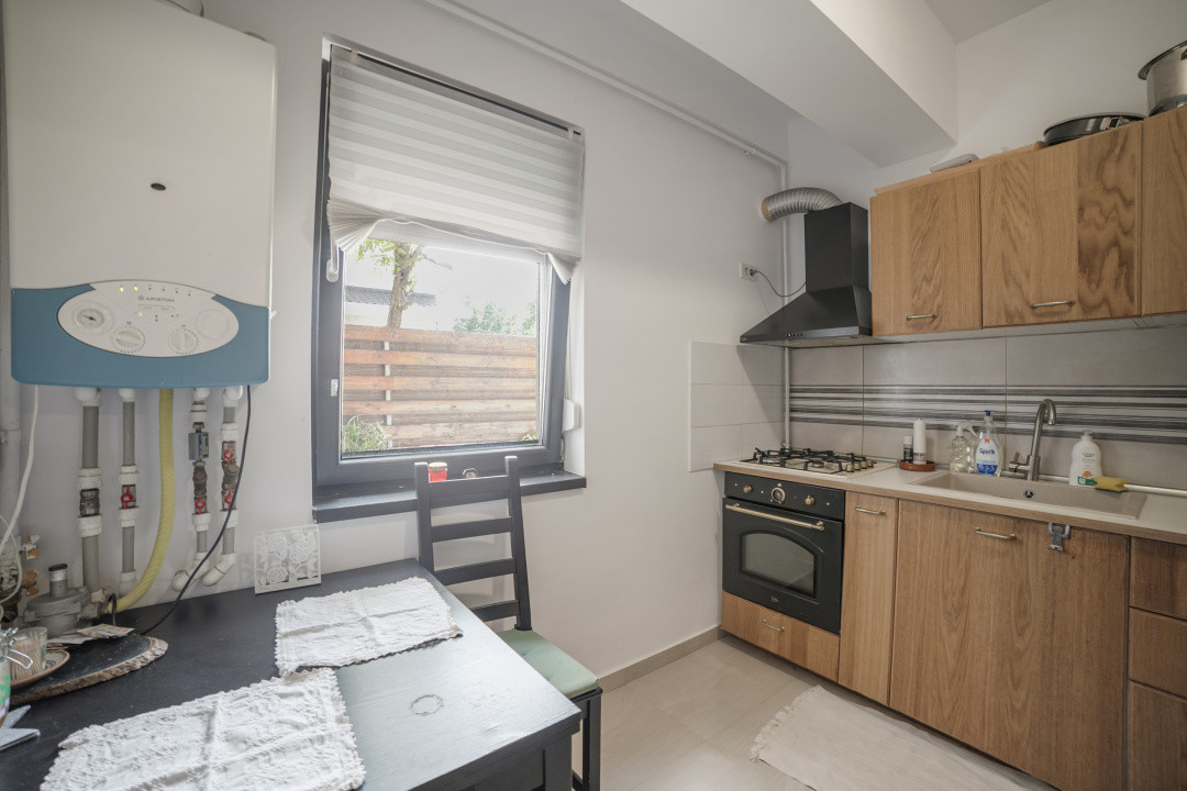 2 camere*Parter/3*Balcon*Centrală proprie*Pod Constanța