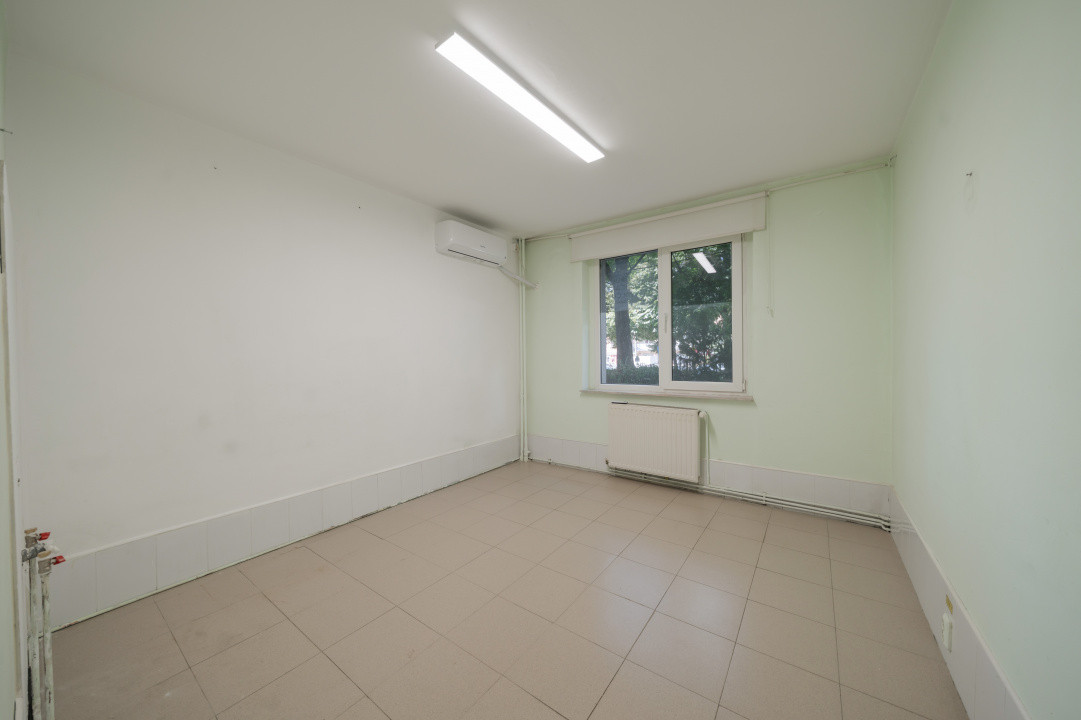 Spatiu comercial/rezidential*Centrală proprie*Parter*Acces stradal*Bloc 1981