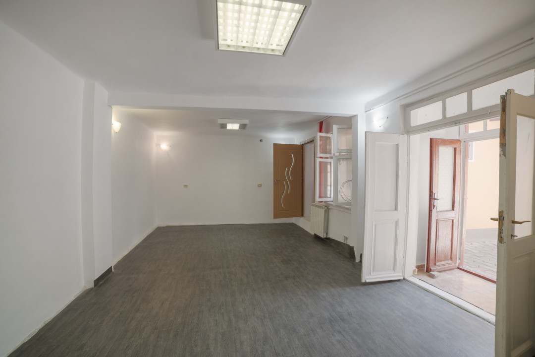 Spatiu birouri în vilă*Magura Vulturlui*Teren 200mp 