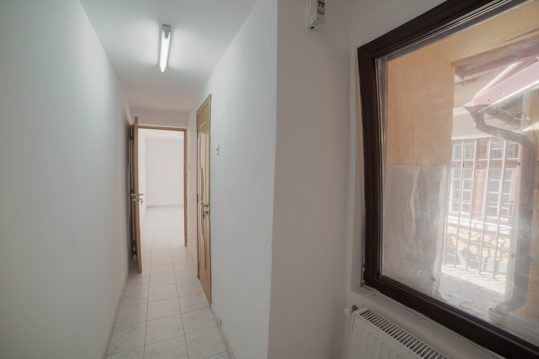 Spatiu birouri în vilă*Magura Vulturlui*Teren 200mp 