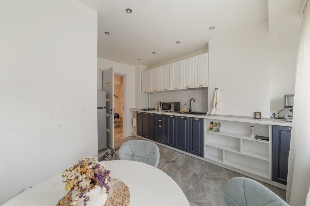 Ideal Firma*Blvd Burebista 3*Pta Alba Iulia*Etaj 3*Luxos*