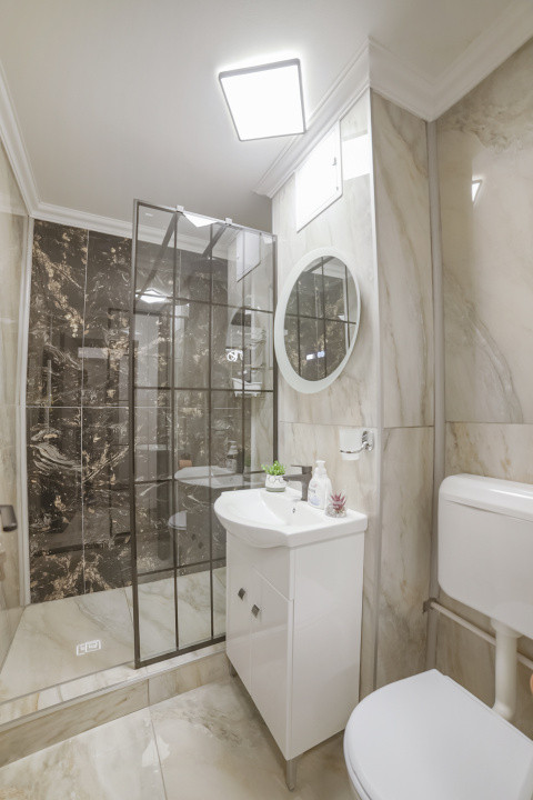 Mobilat si utilat modern* etaj 1/10 Semi decomandat* 40 mp