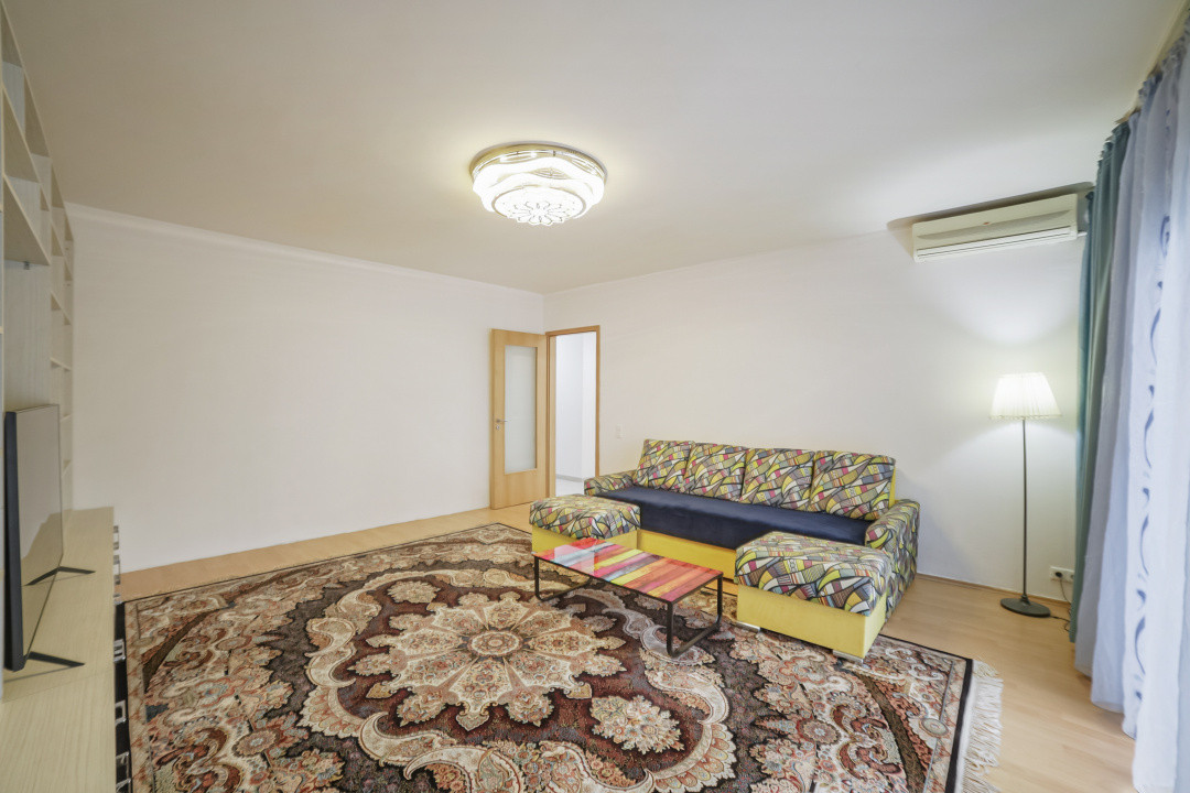 Mobilat si utilat modern* etaj 11/24 cu 3 lifturi* bloc 2009* Decomandat* 