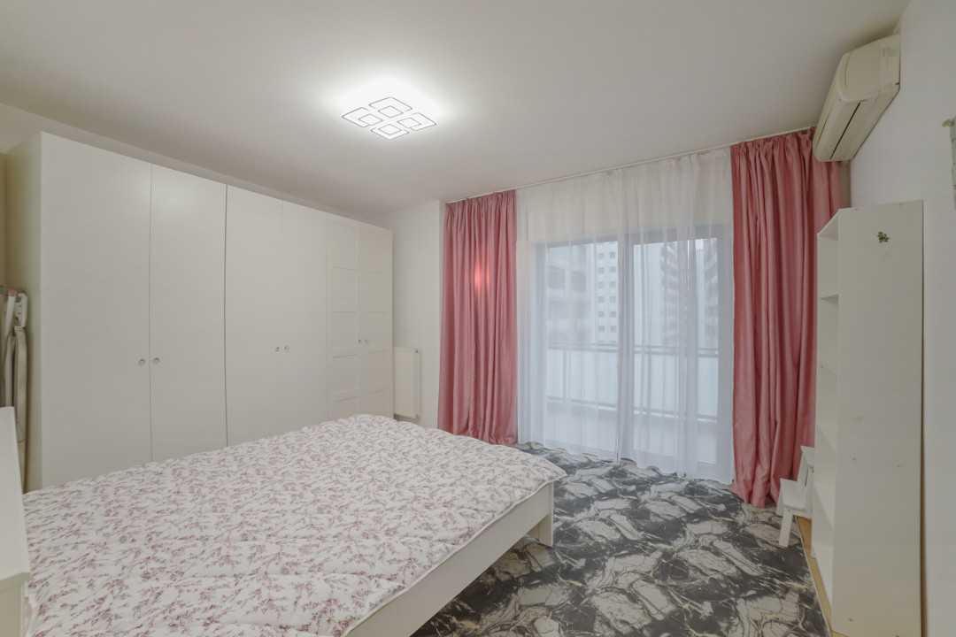 Mobilat si utilat modern* etaj 11/24 cu 3 lifturi* bloc 2009* Decomandat* 