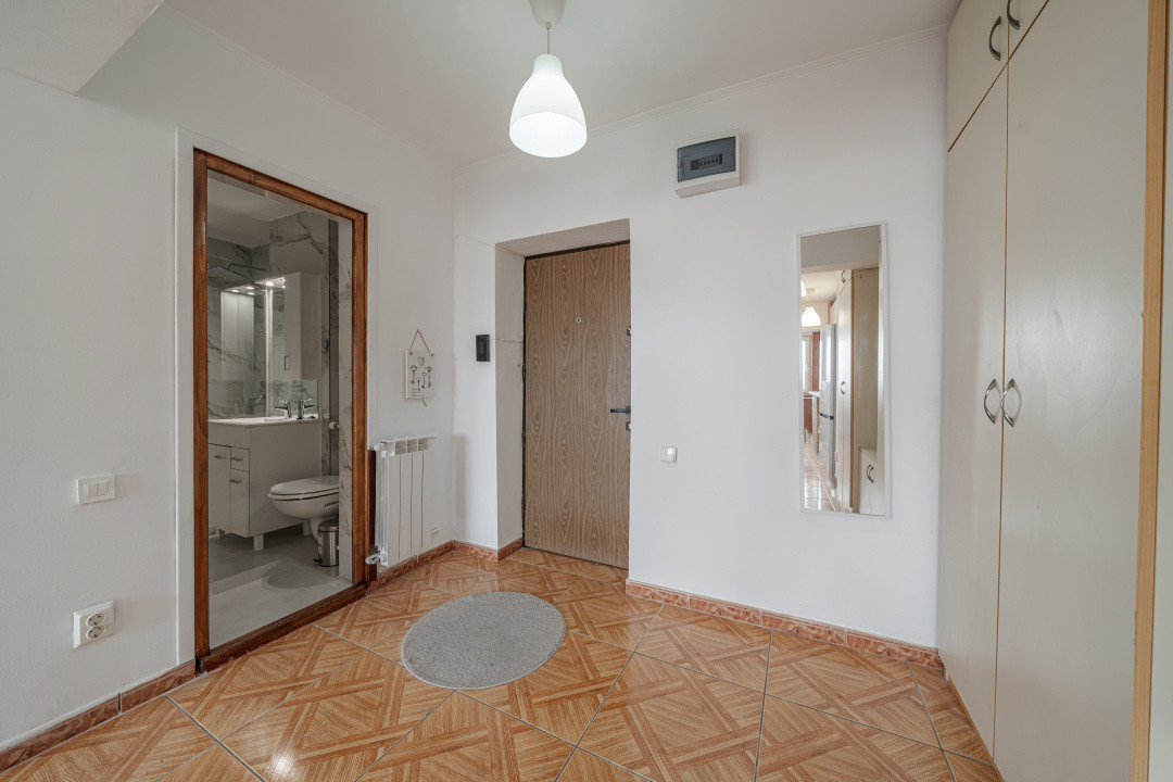 Garsoniera 42mp*Piata Alba Iulia*Mobilata-utilata*Baie moderna