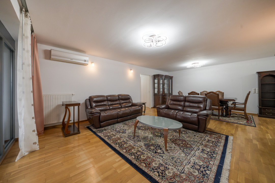 3 camere* GreenLake, King's Oak international School, 116mp