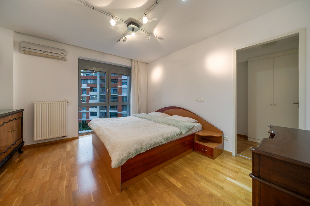 3 camere* GreenLake, King's Oak international School, 116mp