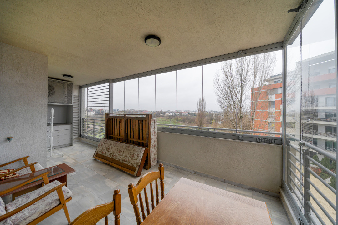3 camere* GreenLake, King's Oak international School, 116mp