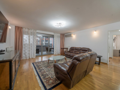 3 camere* GreenLake, King's Oak international School, 116mp