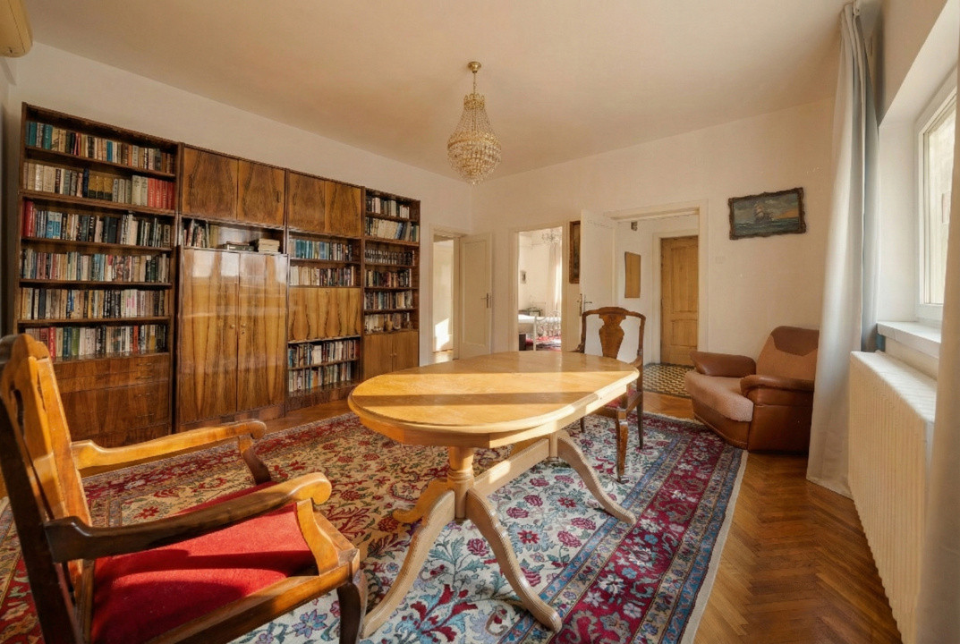 Etaj 1/Vila*120 mp utili+80 mp spatii comune*PRO TV*