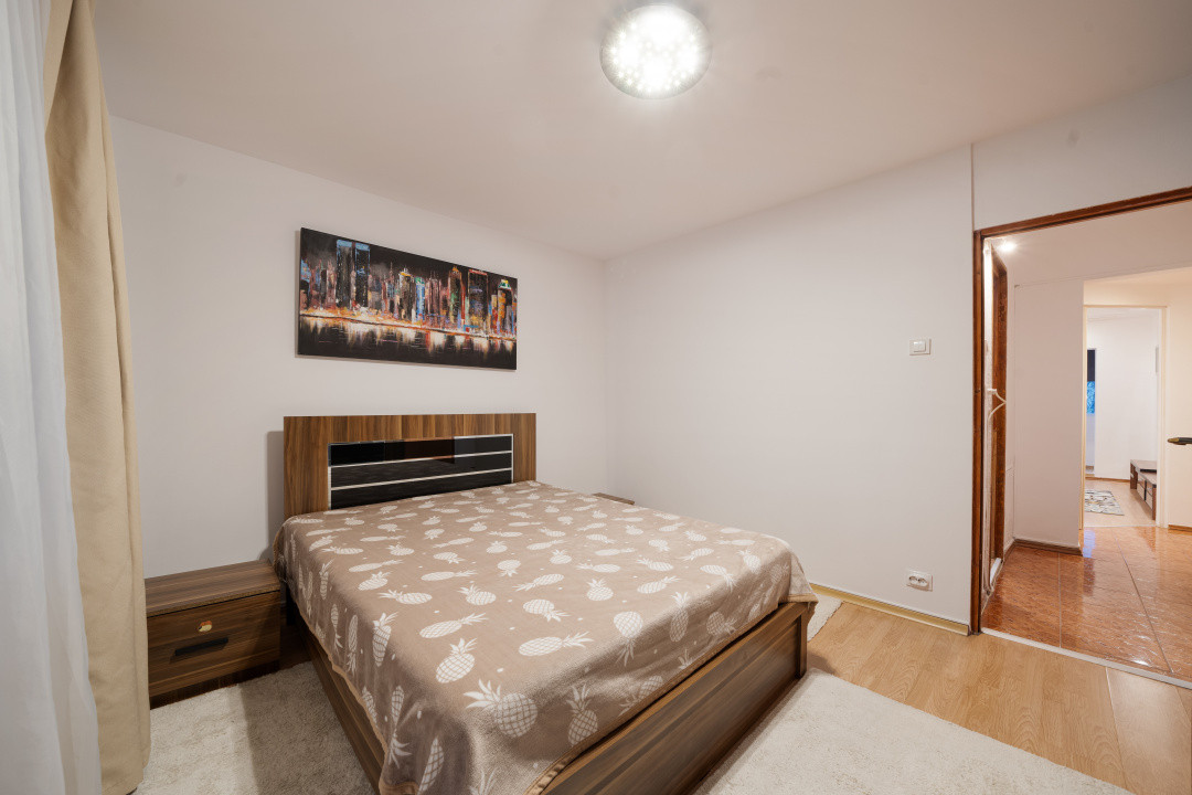 * Doamna Ghica*Delfinului* decomandat* 65mp