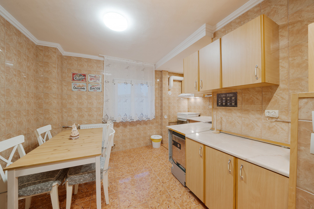 * Doamna Ghica*Delfinului* decomandat* 65mp