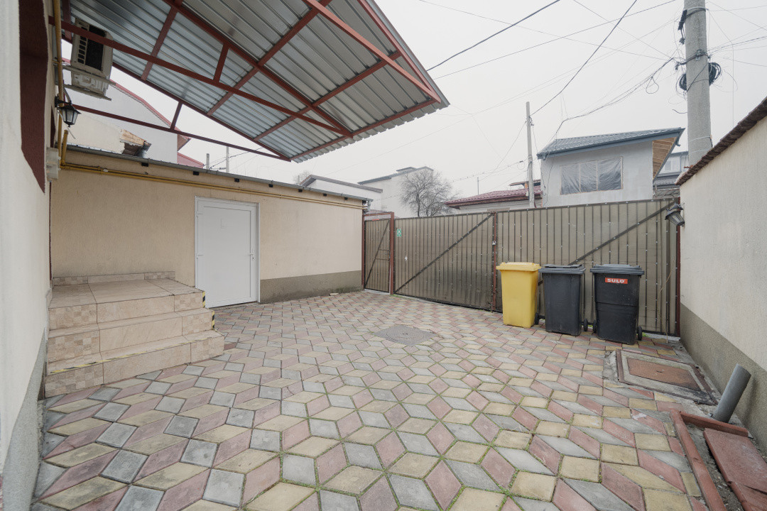 Spatiu productie/birouri*170 mp*Casa individuala*10 min metrou*teren 300 mp