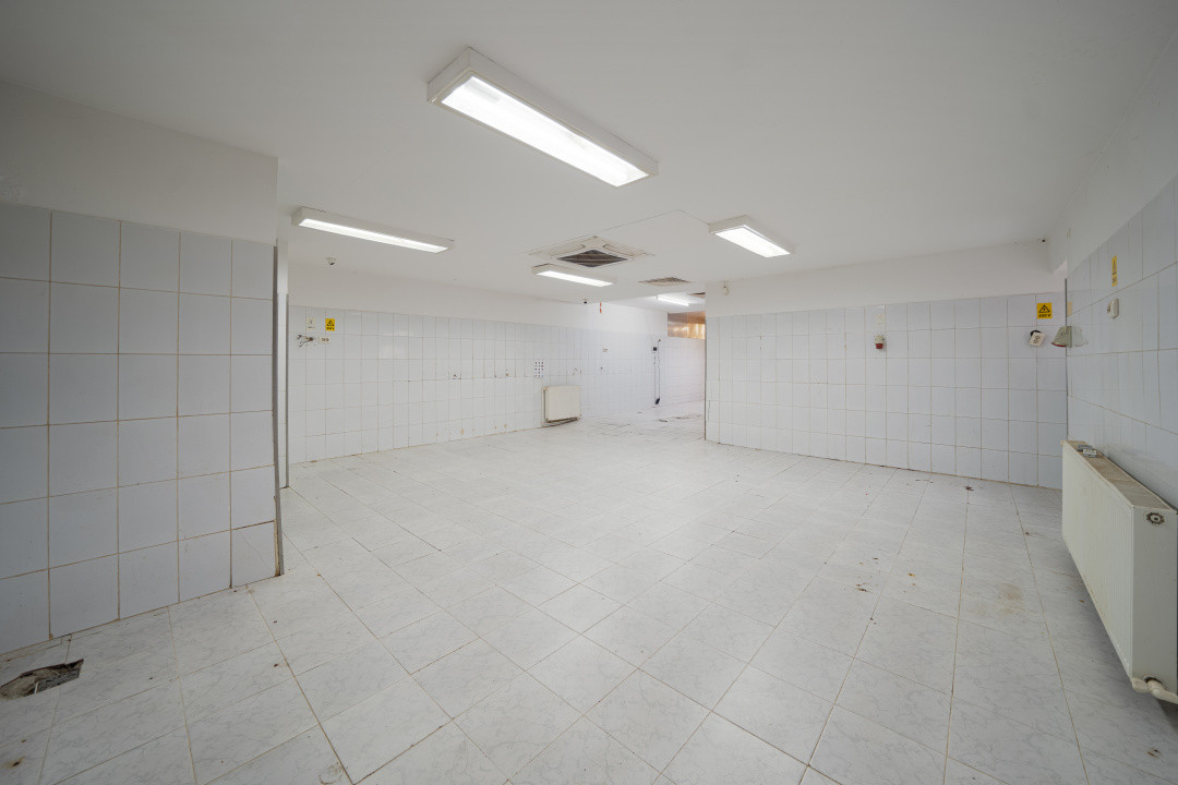 Spatiu productie/birouri*170 mp*Casa individuala*10 min metrou*teren 300 mp