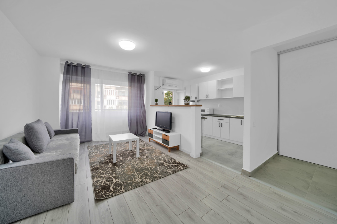 Sebastian*Decomandata*41 mp*Bloc 1987*Totul nou*Modern