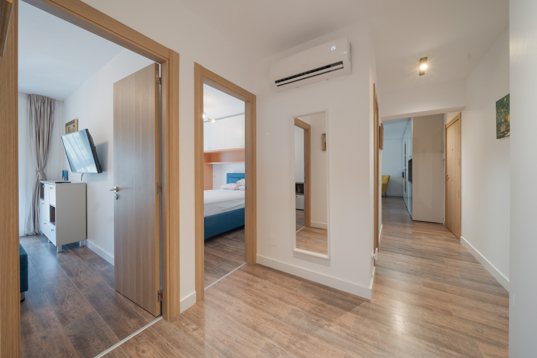 Parcului 20-Expozitiei* Loc de parcare*Mobilat si utilat modern* Vedere gradina 