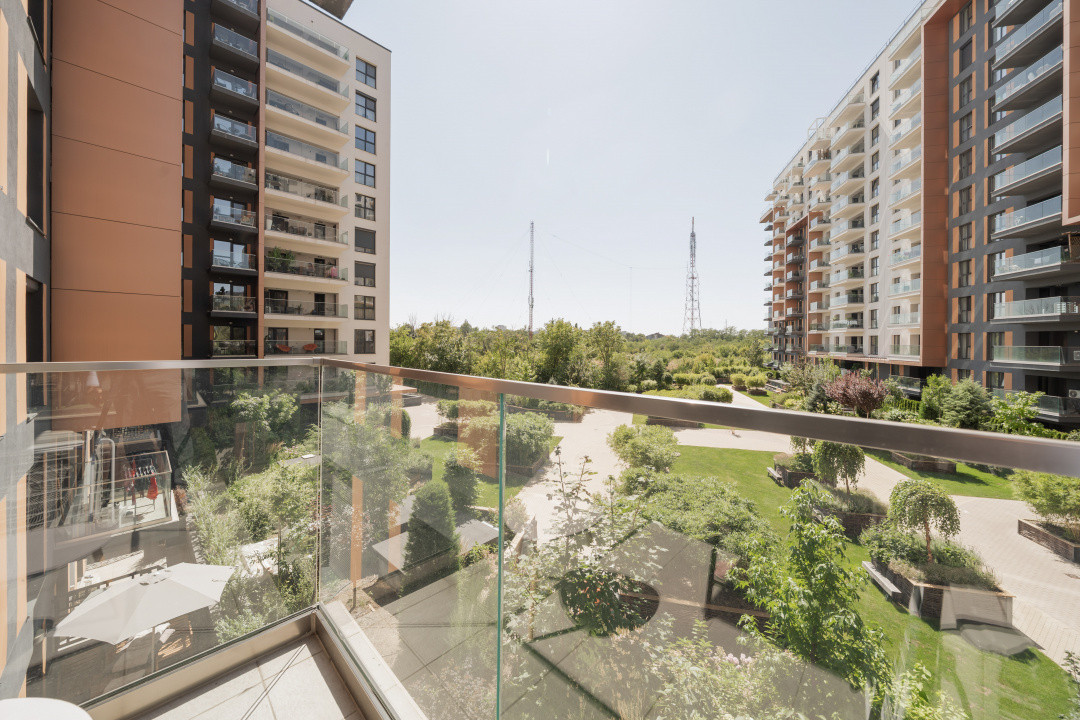 Parcului 20-Expozitiei* Loc de parcare*Mobilat si utilat modern* Vedere gradina 