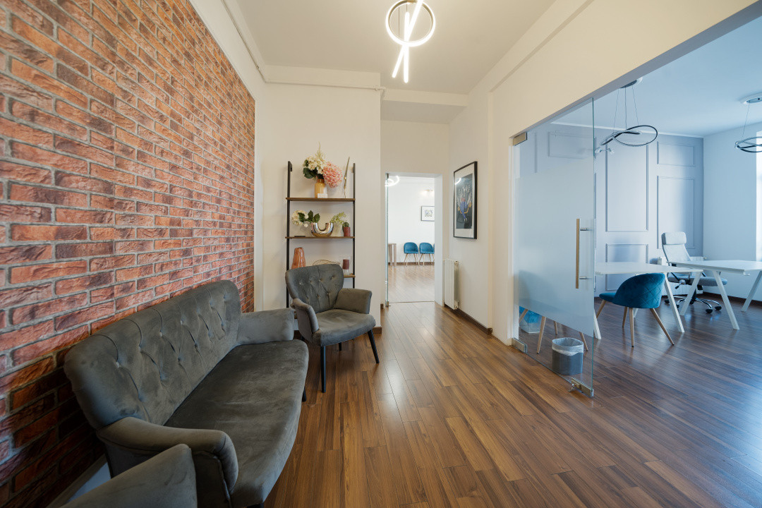 Birou privat*Toate cheltuielile incluse*Hub modern*Acces complet la facilitati