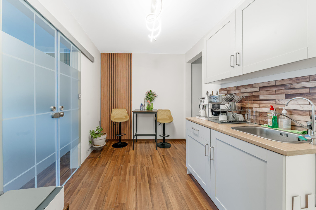 Birou privat*Toate cheltuielile incluse*Hub modern*Acces complet la facilitati