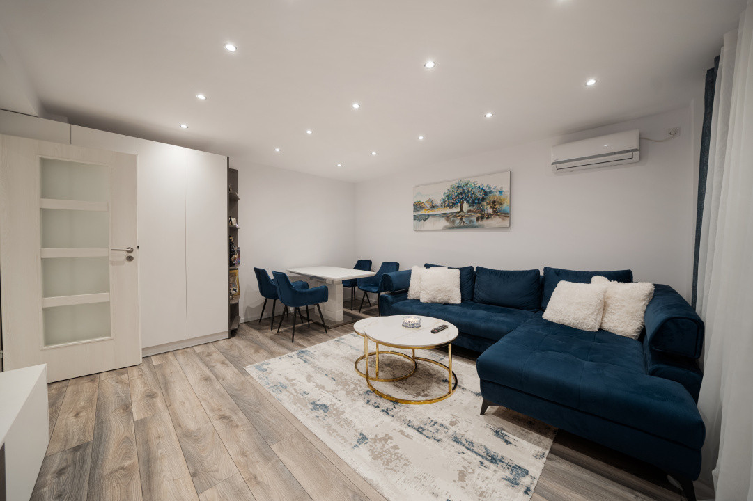 *Decebal 2 camere decomandat *amenajari lux