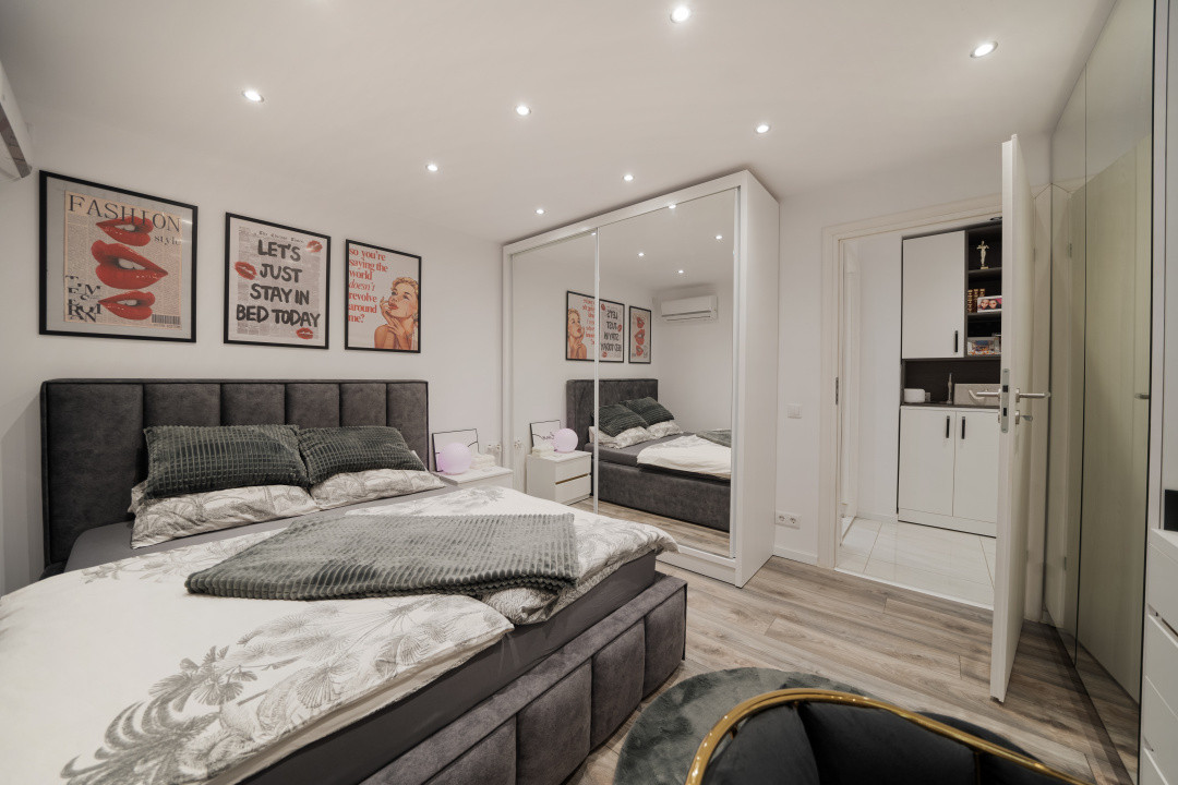 *Decebal 2 camere decomandat *amenajari lux