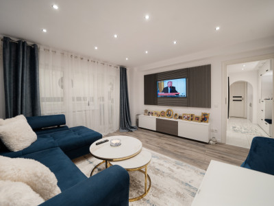 *Decebal 2 camere decomandat *amenajari lux