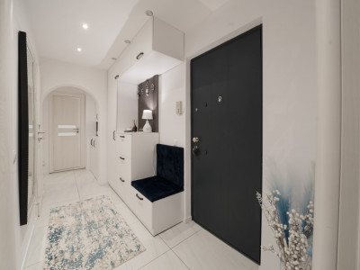 *Decebal 2 camere decomandat *amenajari lux