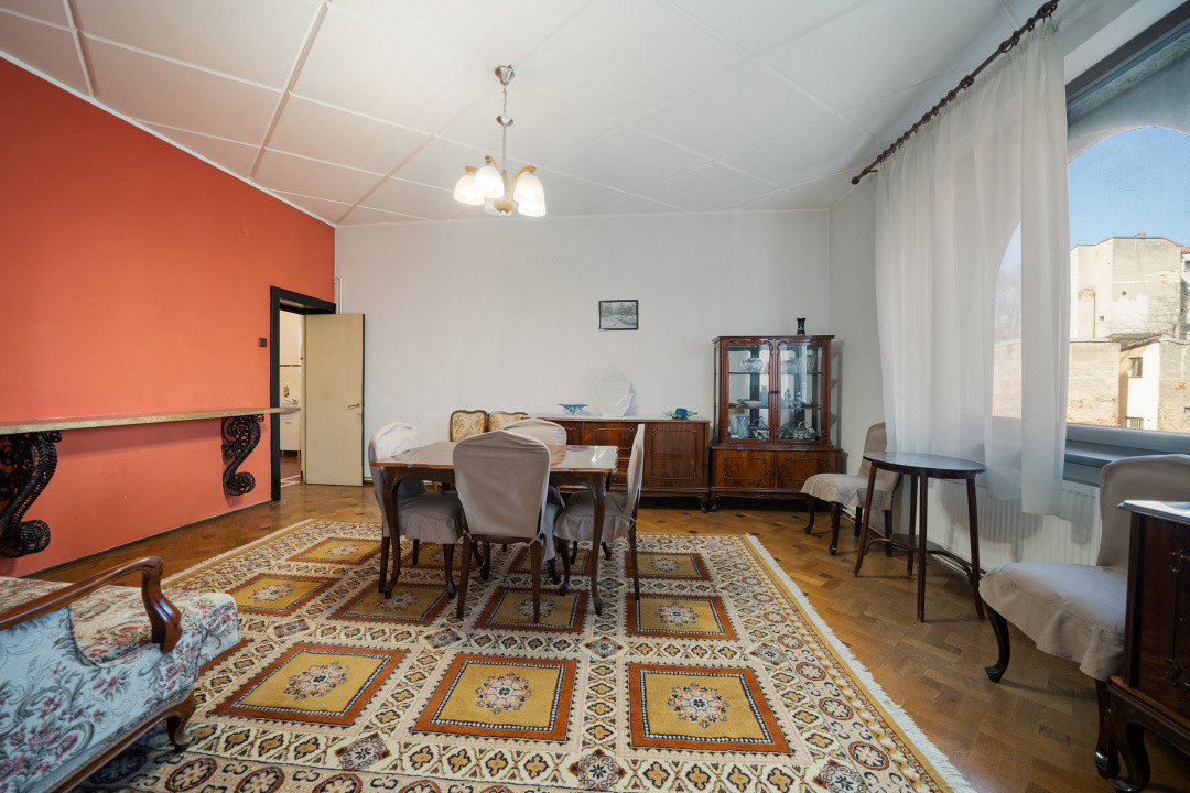 Reședință 173mp*Etaj 2/2 in vilă interbelică*5 camere-3 bai*Credit ipotecar*