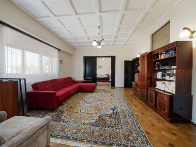 Reședință 173mp*Etaj 2/2 in vilă interbelică*5 camere-3 bai*Credit ipotecar*