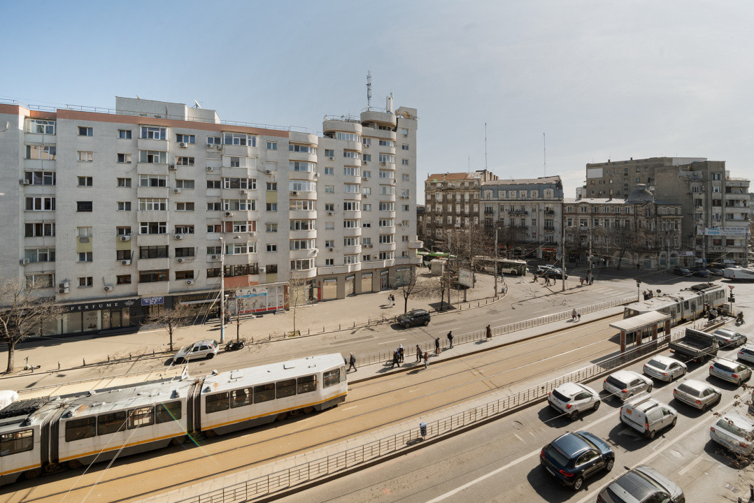 114 mp*Calea Mosilor 131-intersectie cu Carol I* Et. 4/5* 