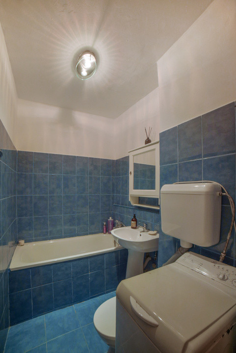 Garsoniera langa metrou Titan